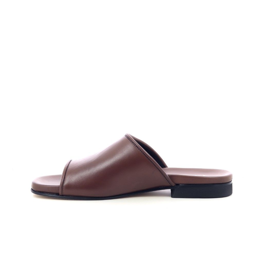 Vanni Sleffer 215070 bruin
