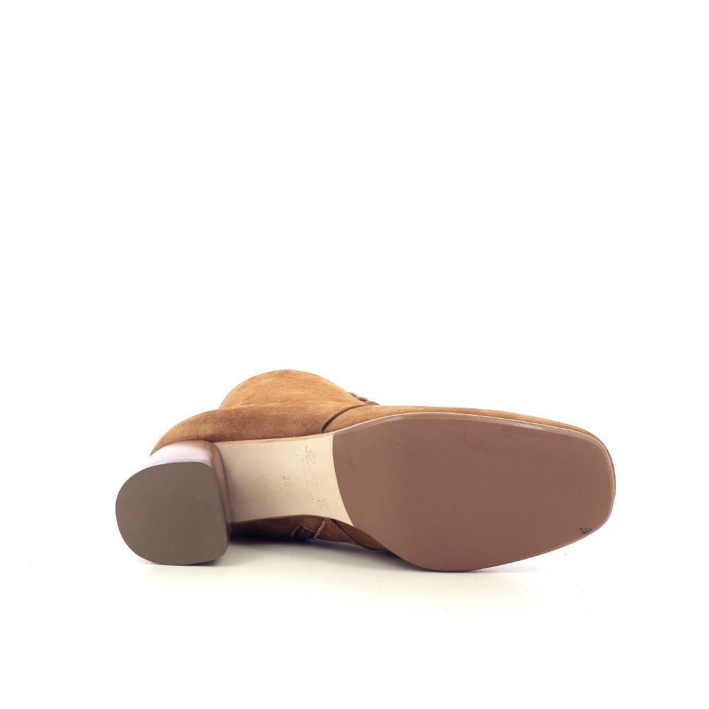 Benoîte C. Boots 218837 cognac