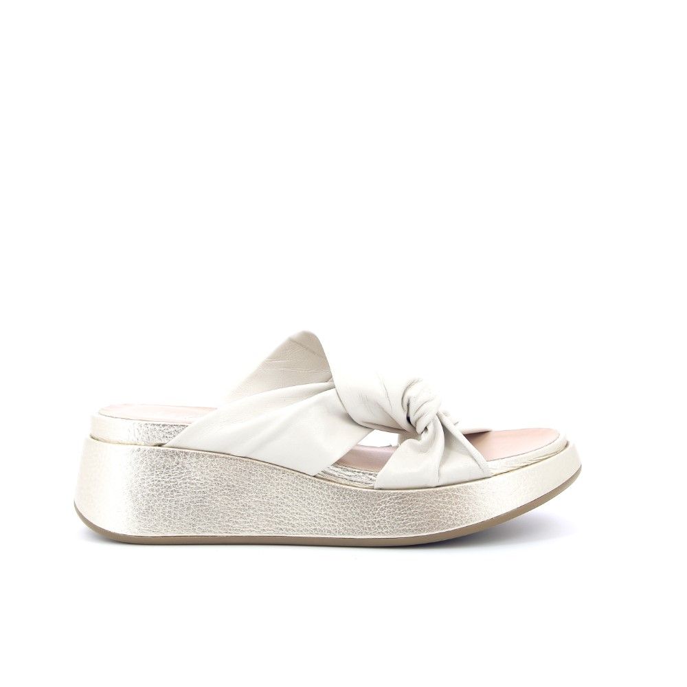 Voltan Muiltje 220050 beige
