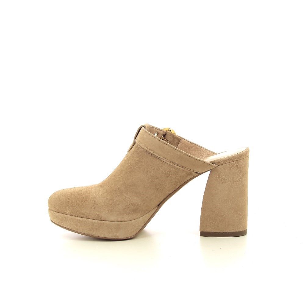 Caroline Biss Muiltje 222113 cognac
