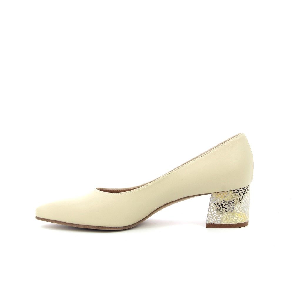 Voltan Pump 231117 beige