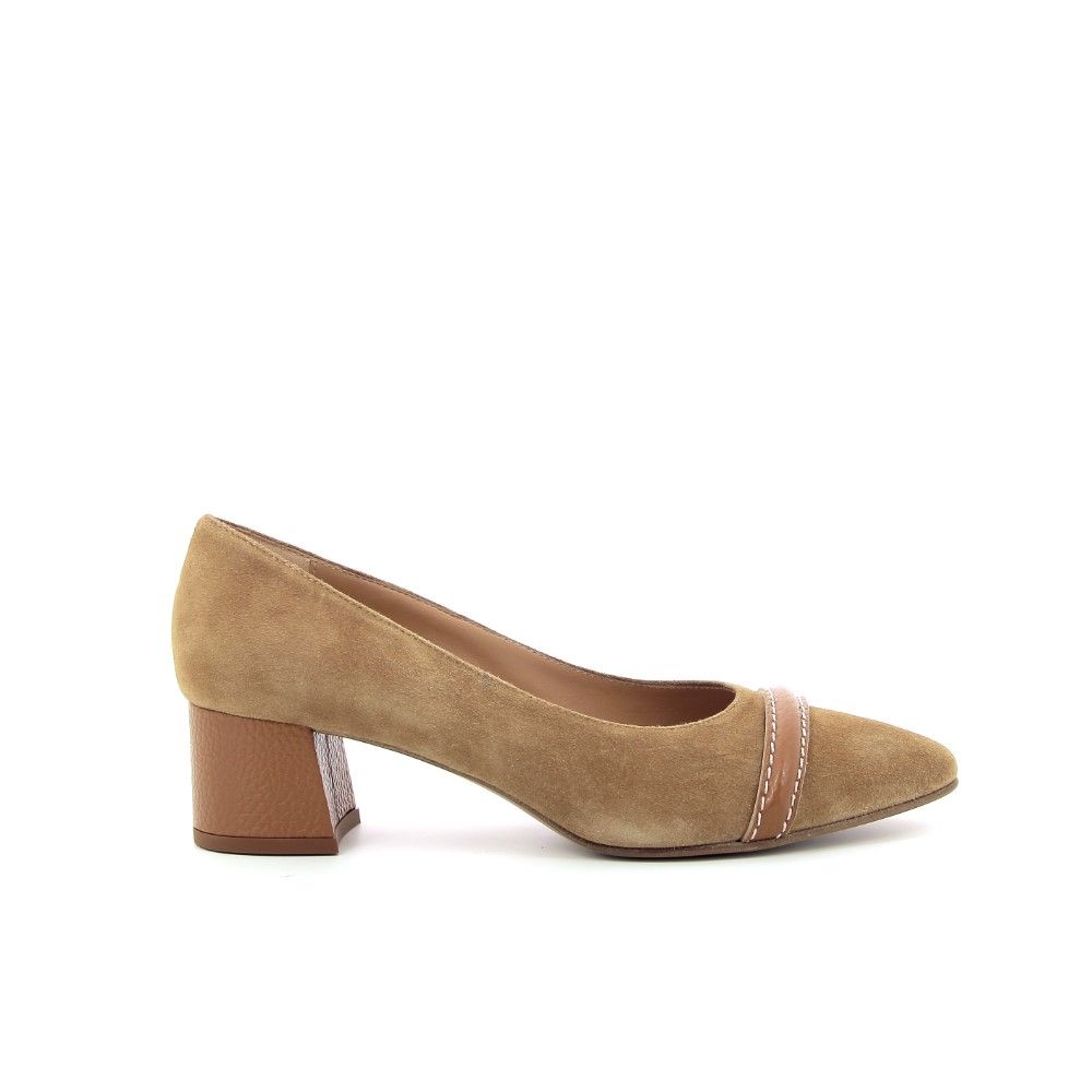 Voltan Pump 231124 cognac