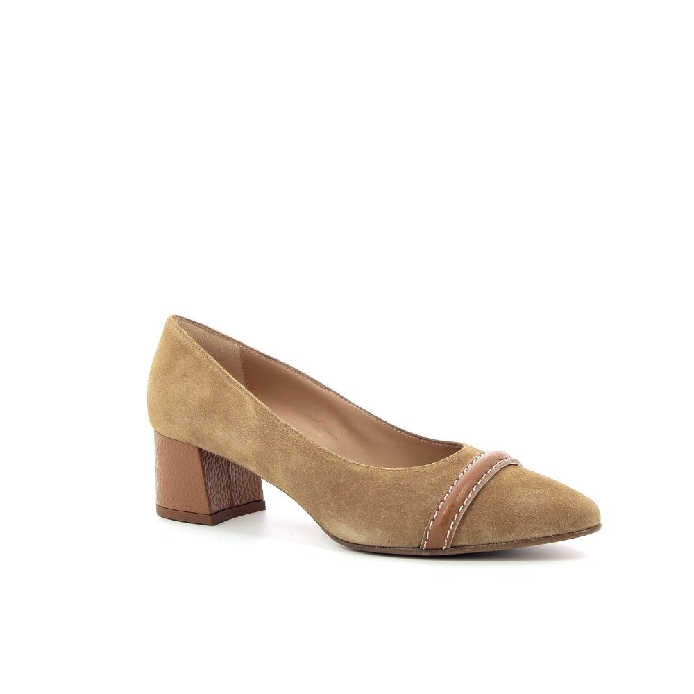 Voltan Pump 231124 cognac