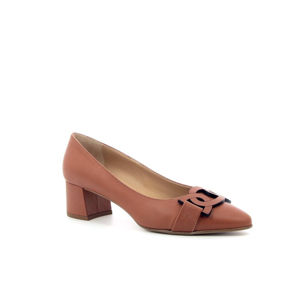 Voltan Pump 231130 cognac