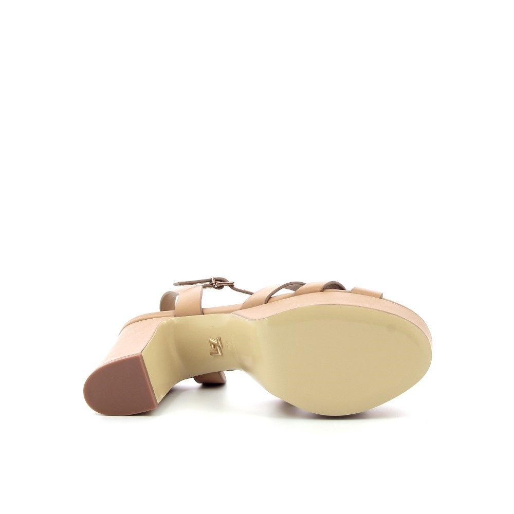 Lola Cruz Sandaal 232174 cognac