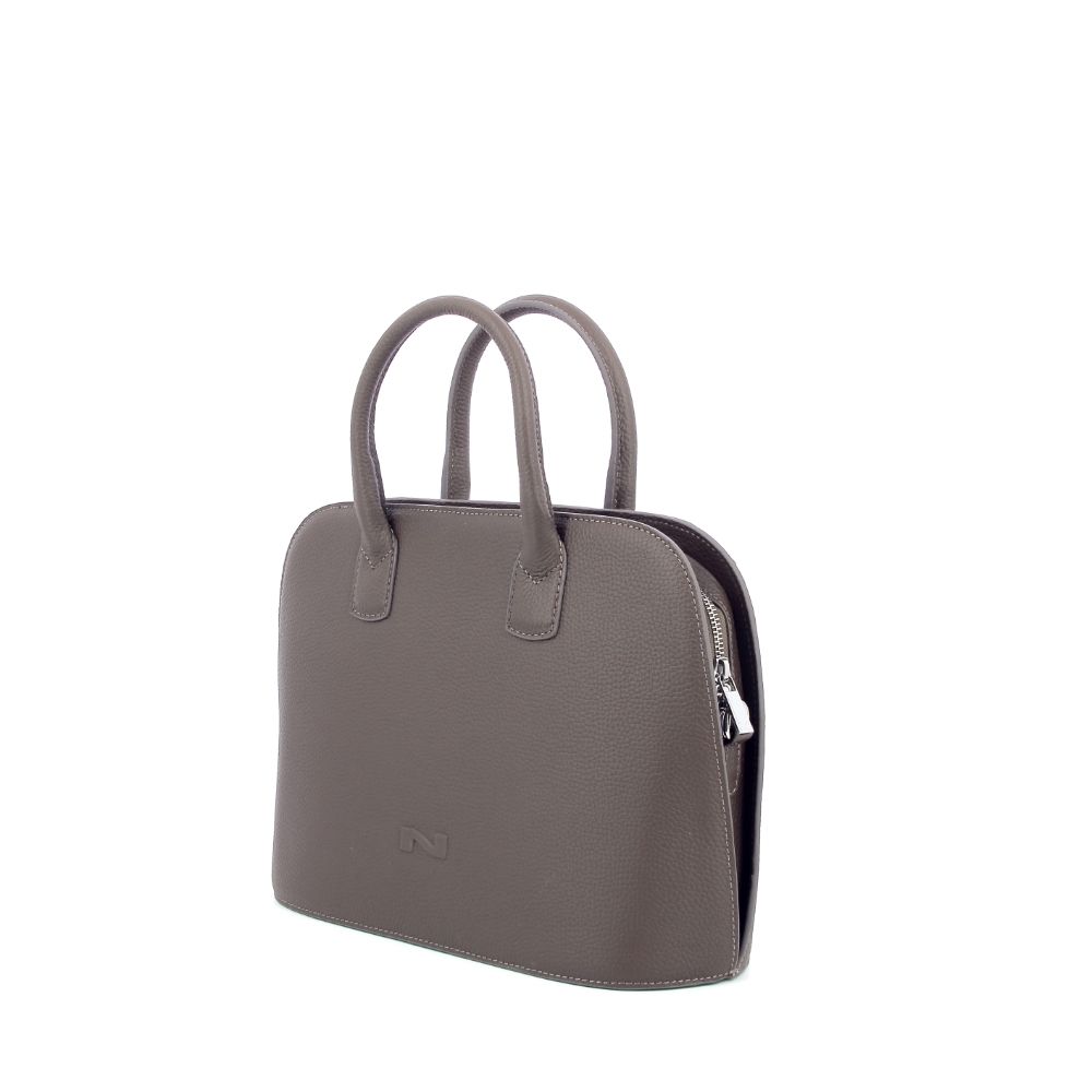 Nathan-Baume Ally 237747 bruin