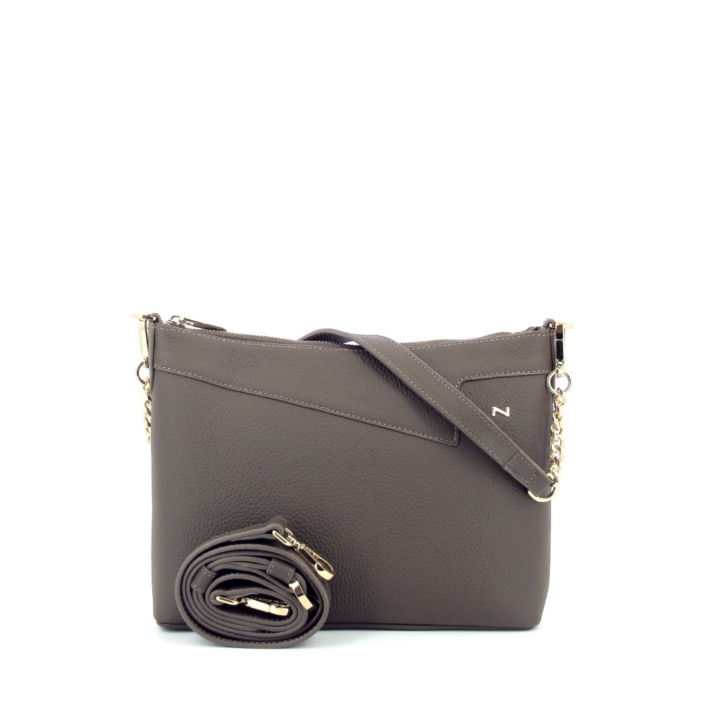 Nathan-Baume Grenada 238890 bruin