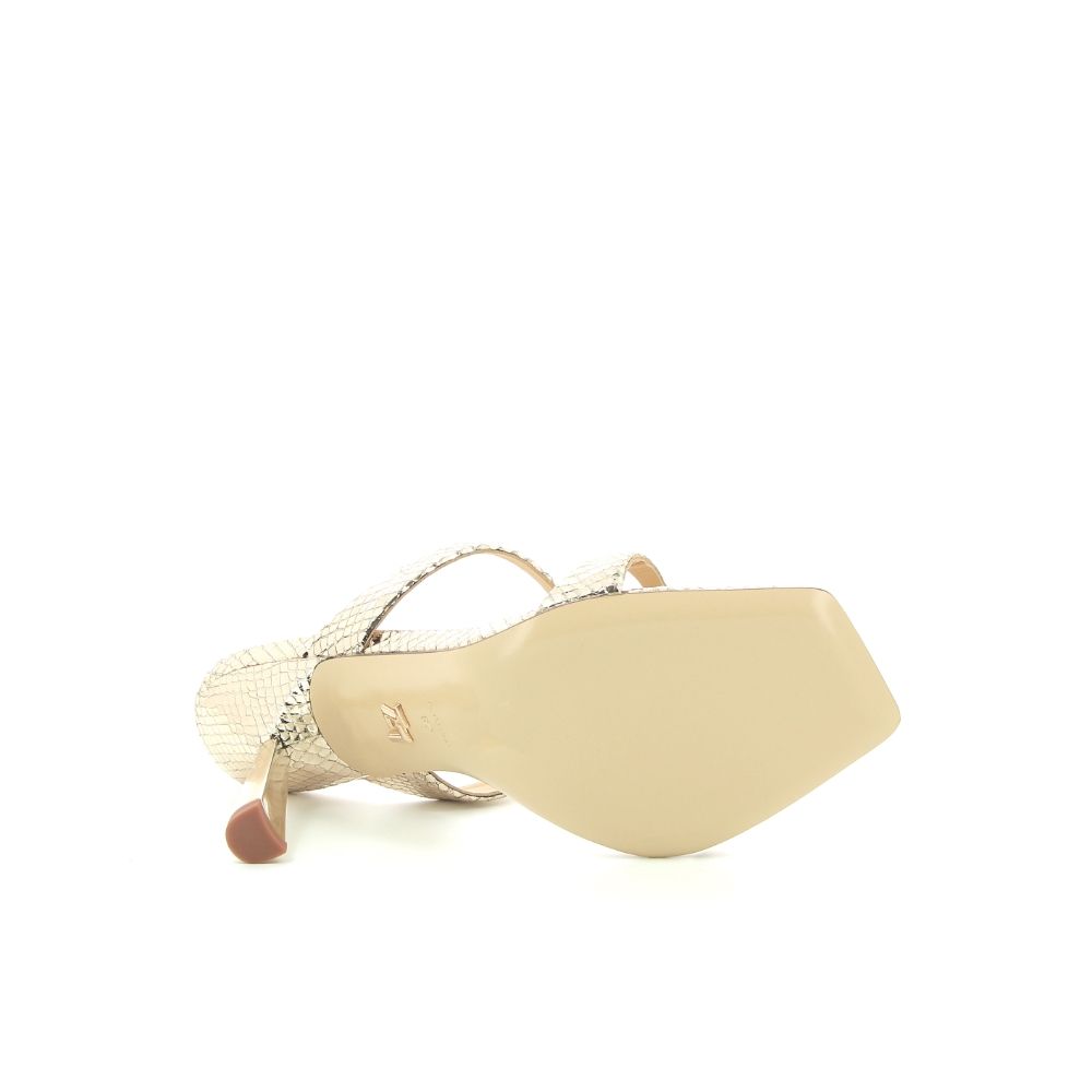 Lola Cruz Muiltje 240302 goud