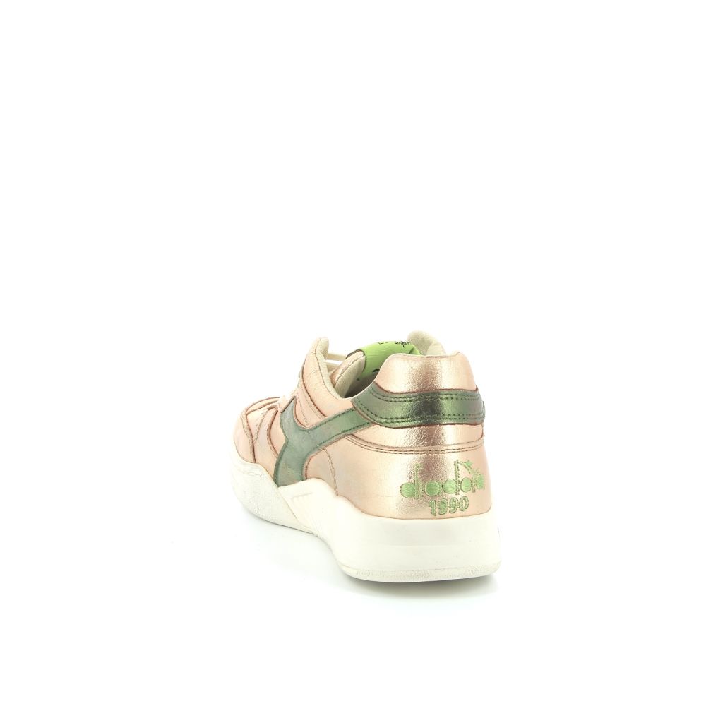 Diadora M.560 240781 goud