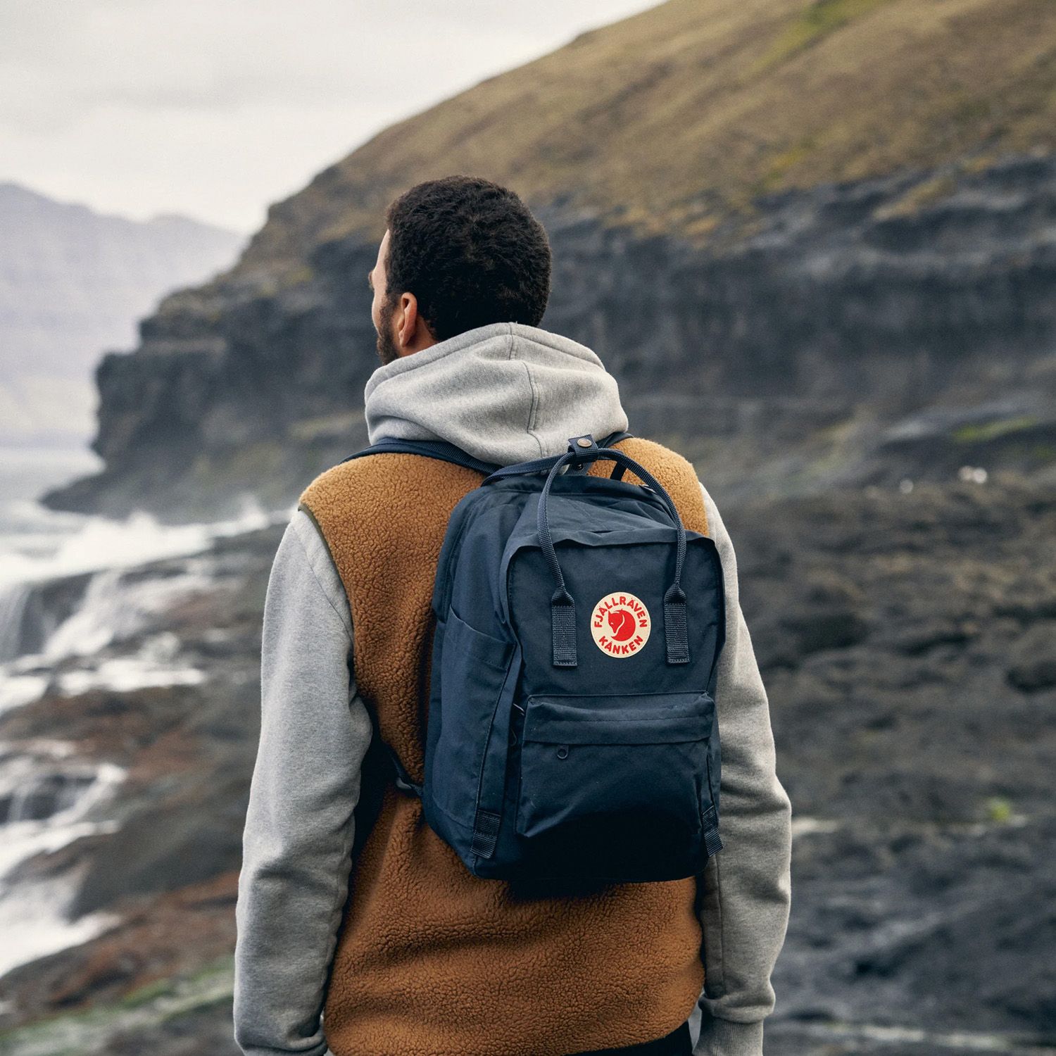 Fjällräven Kånken Laptop 17" Navy 253875 blauw