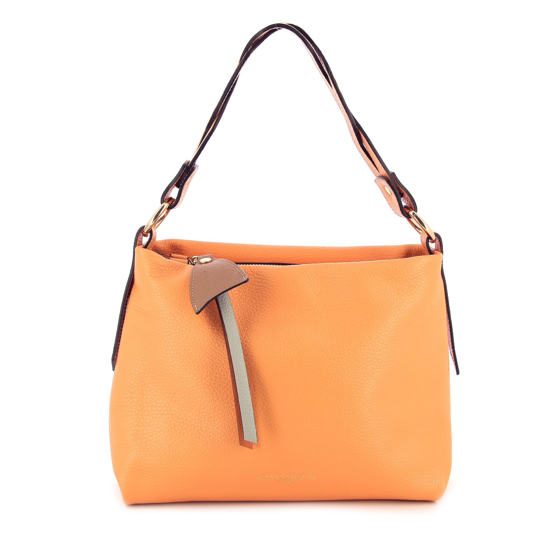Carol J. Handtas 255183 oranje