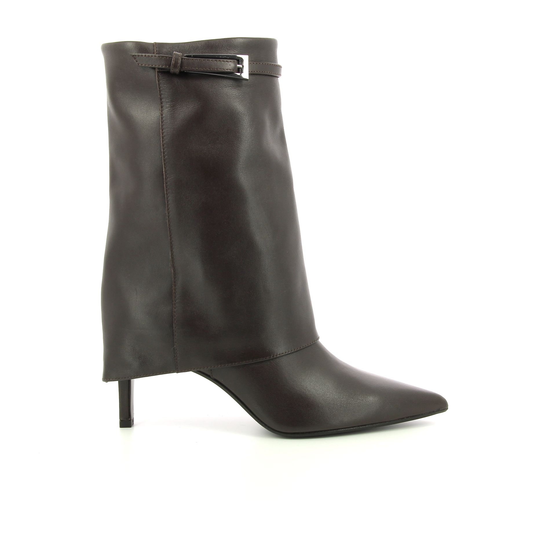 Chantal Laars 258971 bruin