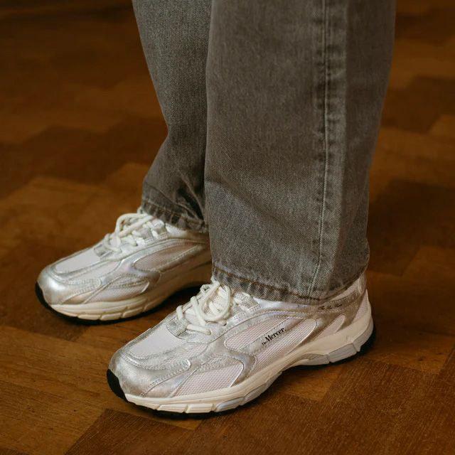 Mercer Re Run Metallic 260221 zilver