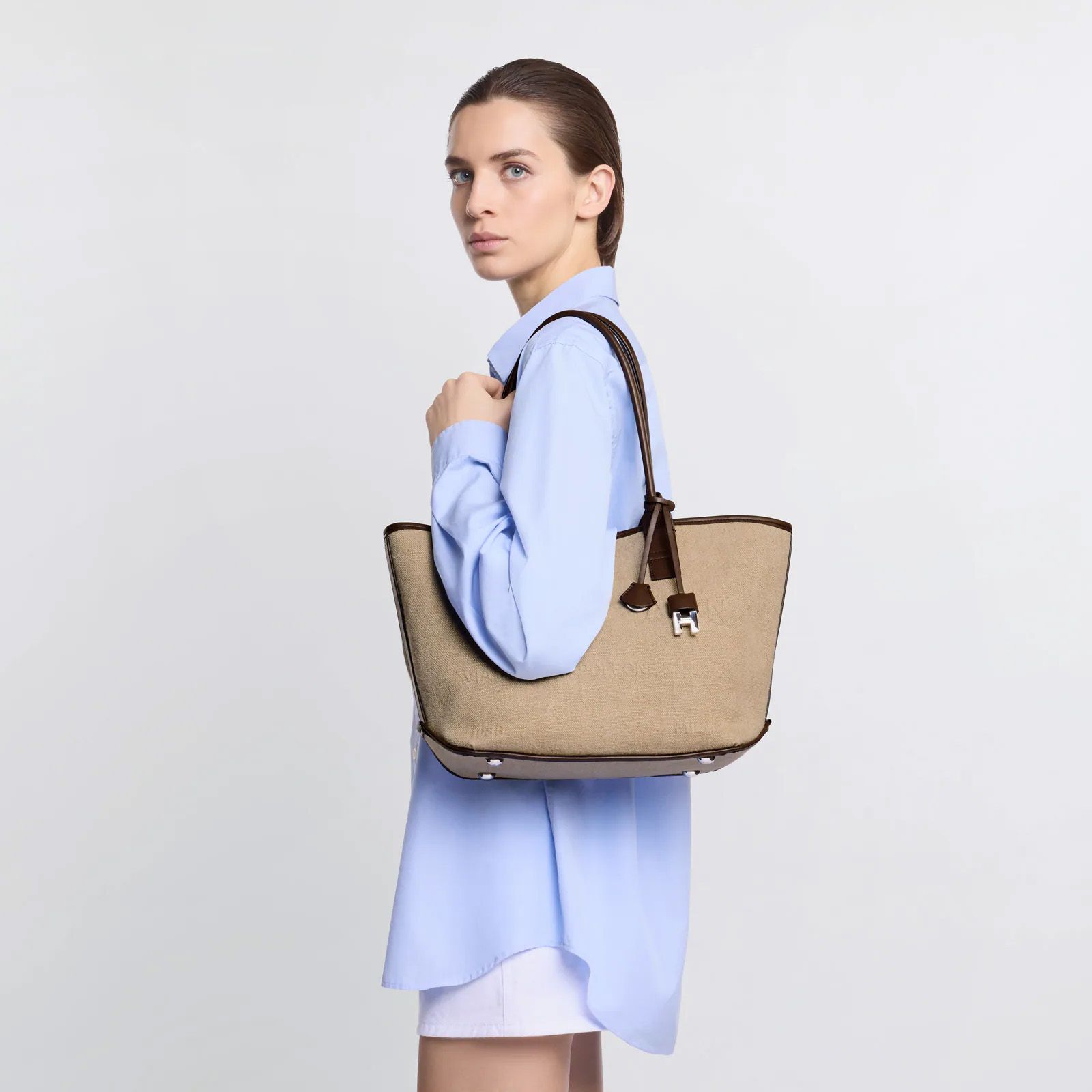 Hogan Script 260628 beige