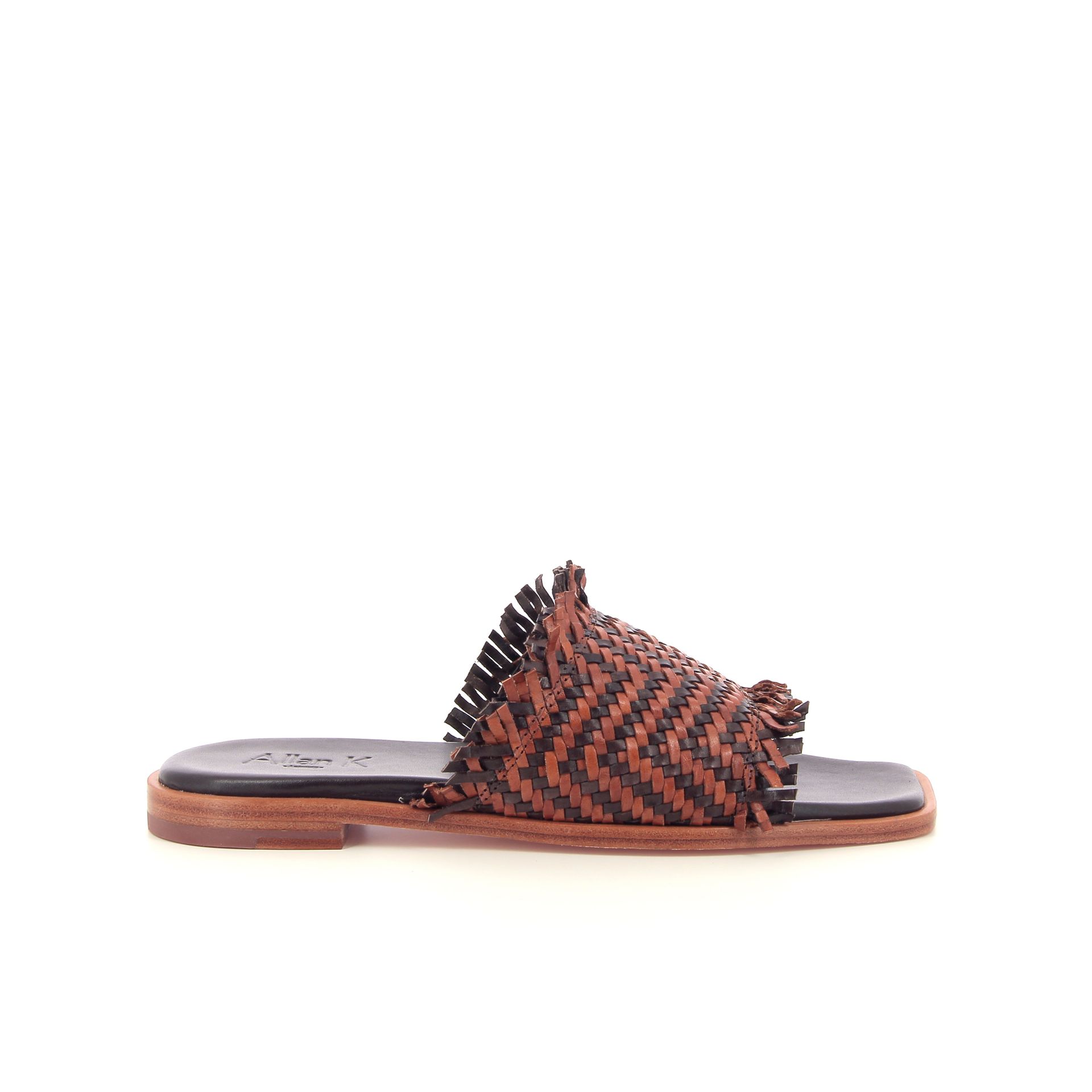 Allan K Wilma 262320 cognac