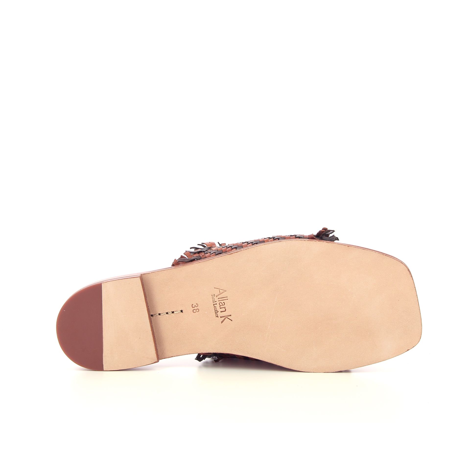 Allan K Wilma 262320 cognac