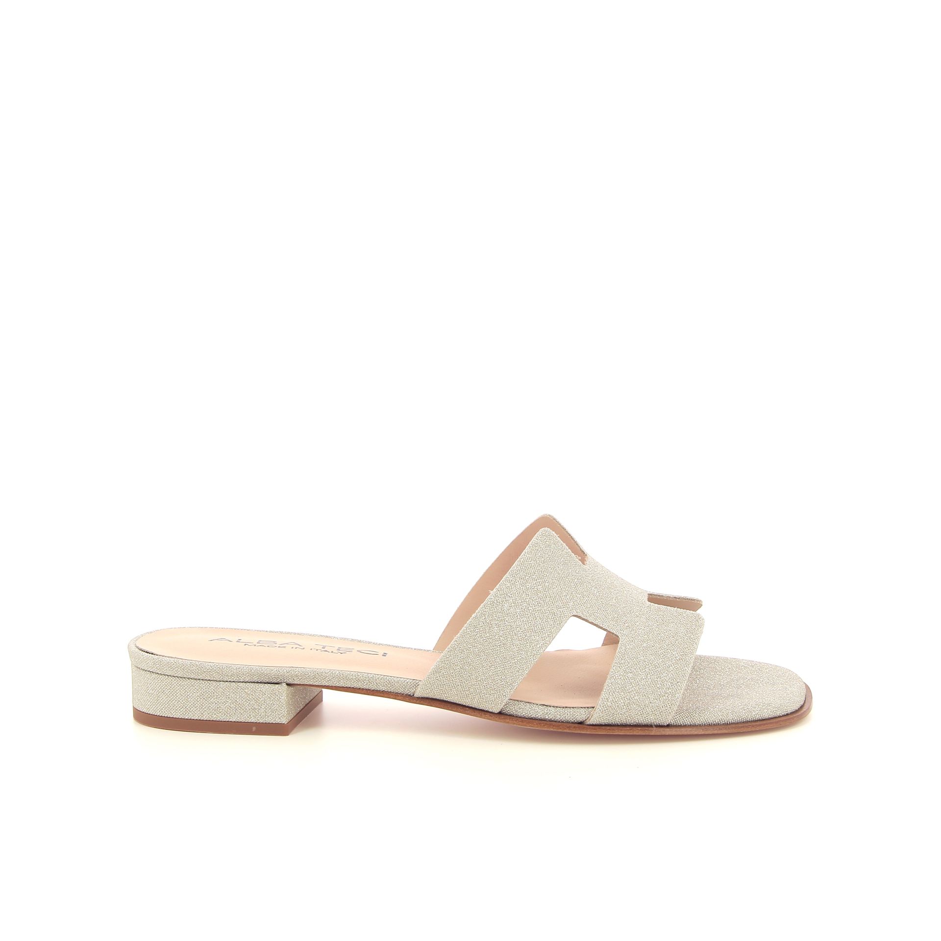 Alba Teci  Muiltje 264388 goud