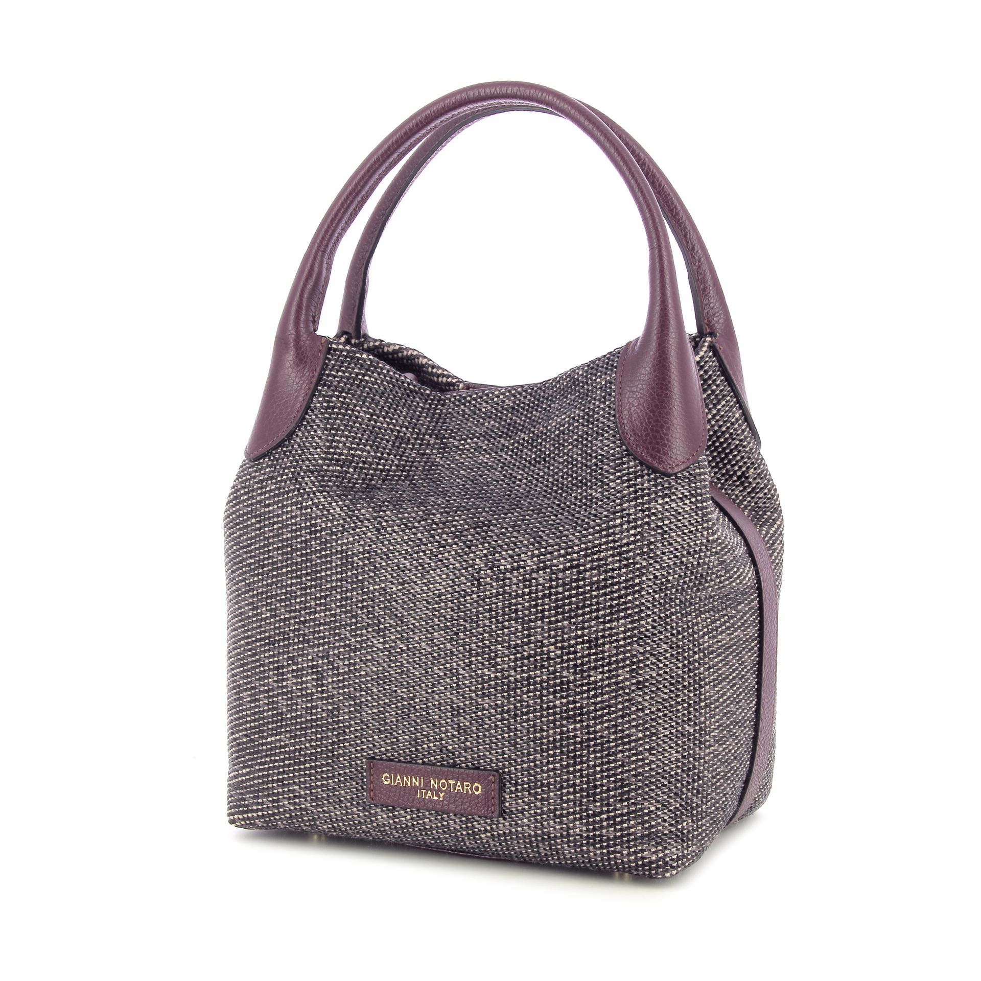 Carol J. Handtas 264879 rood