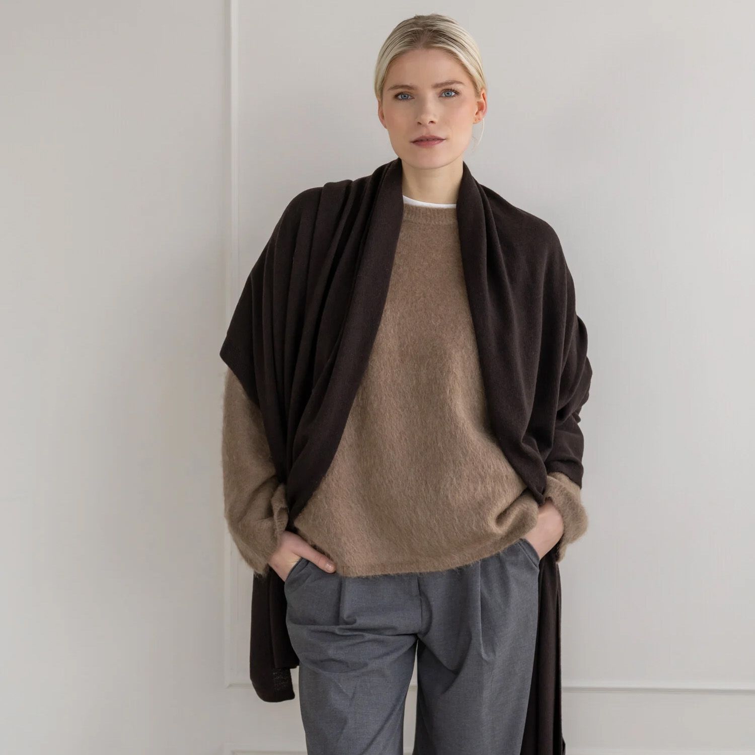 Cosy Cosy Chic Dark Brown 265491 bruin