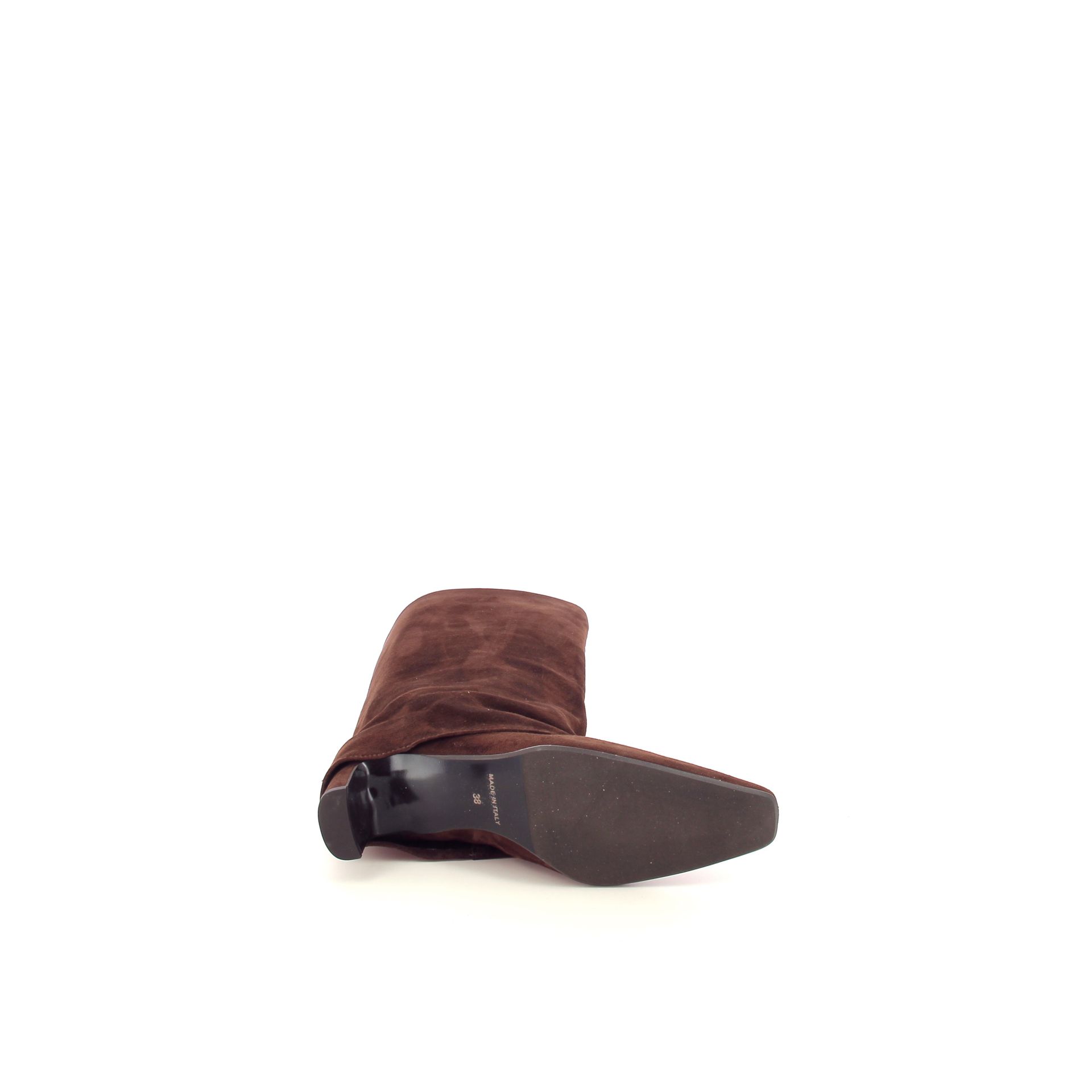 Julie Dee Laars 267191 cognac