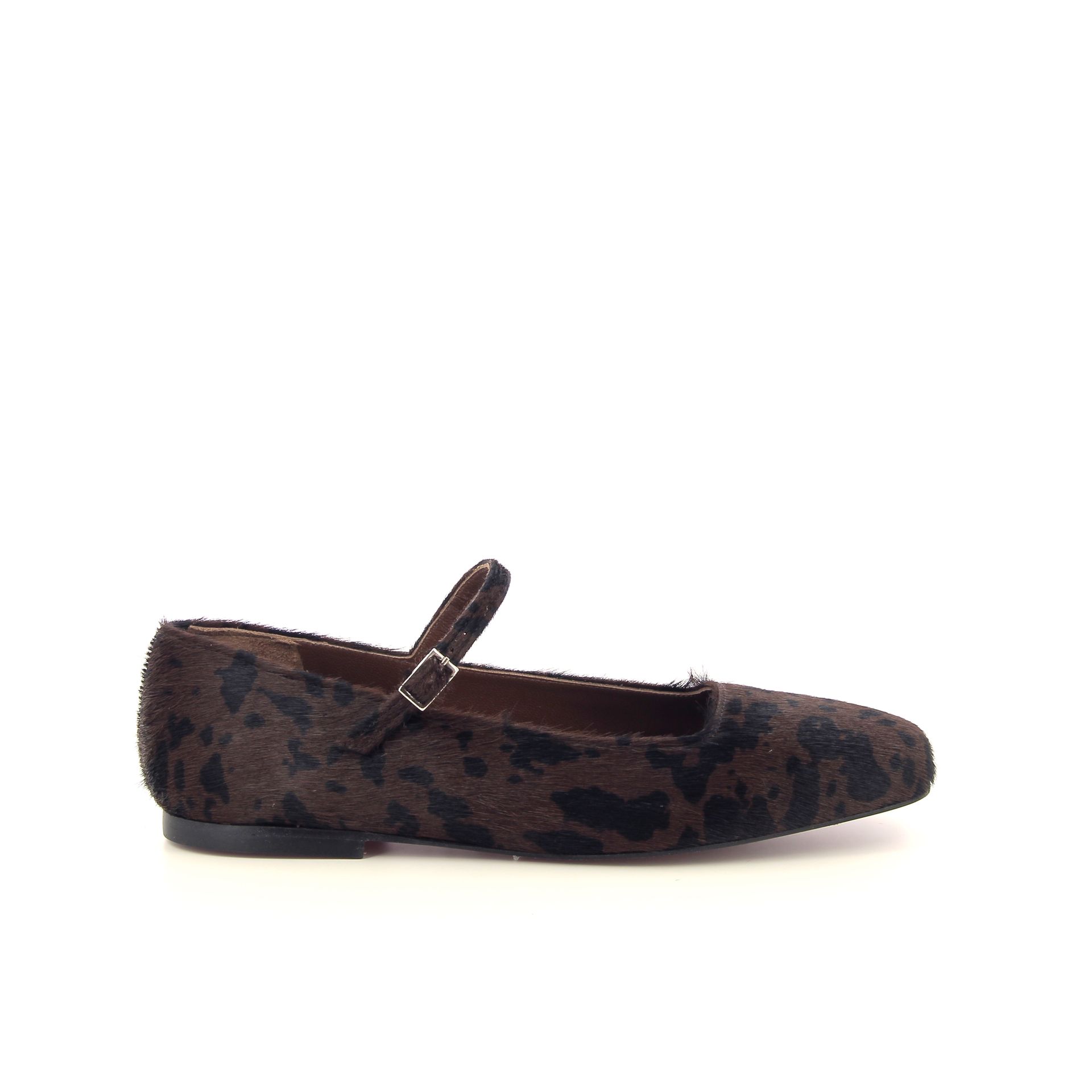 Augusta Julieta Mary Janes 267346 bruin