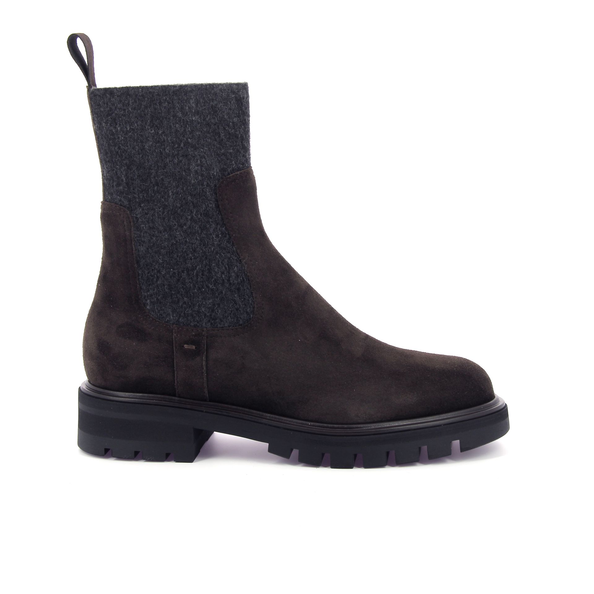 Henderson Ella 268277 bruin