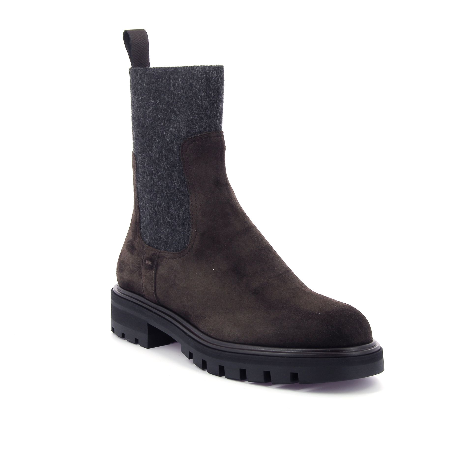 Henderson Ella 268277 bruin