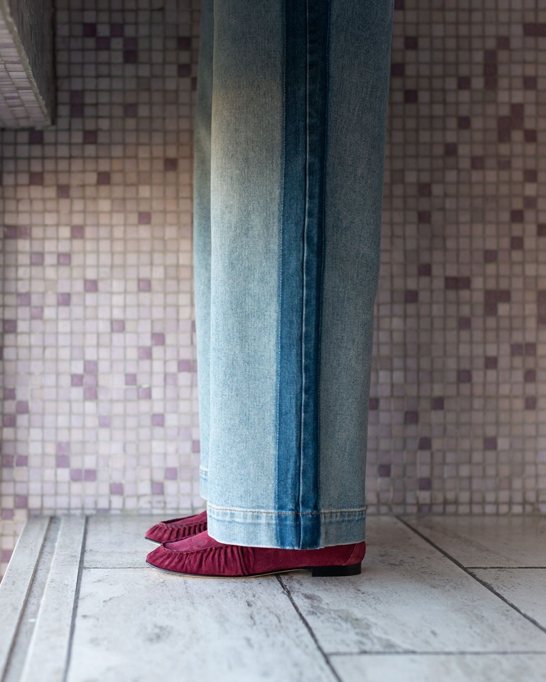 𝖤𝗅𝖾𝗇𝖺

De perfecte loafer. Draag hem het hele jaar door, met of zonder sokje.

Swipe voor de verschillende kleuren 👉

#odare #odareantwerp #vanloock #elena #mocassin #ss26