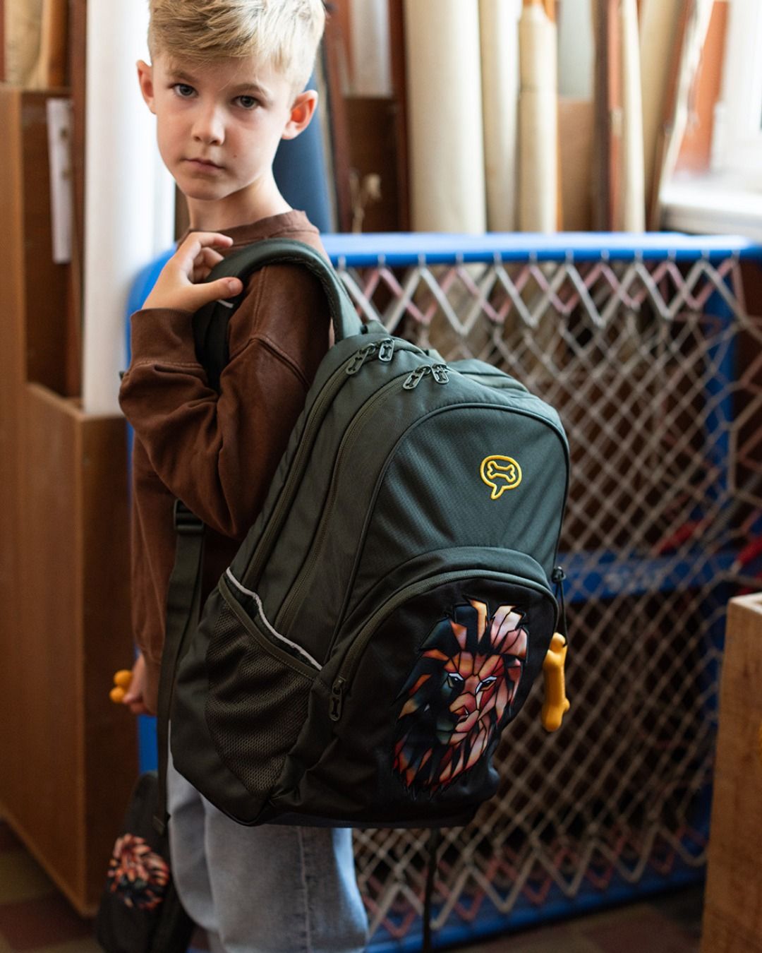 Stoer het nieuwe schooljaar in met deze rugzak en pennenzak van Stones & Bones 🦁 De perfecte combinatie met de nieuwe high-top sneakers van Poldino 😎⚡
#stonesandbones #backtoschool #back2school #poldino #kinderschoenen #kinderwinkel #kidsshoes #kidssneakers Stoer het nieuwe schooljaar in met deze rugzak en pennenzak van Stones & Bones 🦁 De perfecte combinatie met de nieuwe high-top sneakers van Poldino 😎⚡
#stonesandbones #backtoschool #back2school #poldino #kinderschoenen #kinderwinkel #kidsshoes #kidssneakers