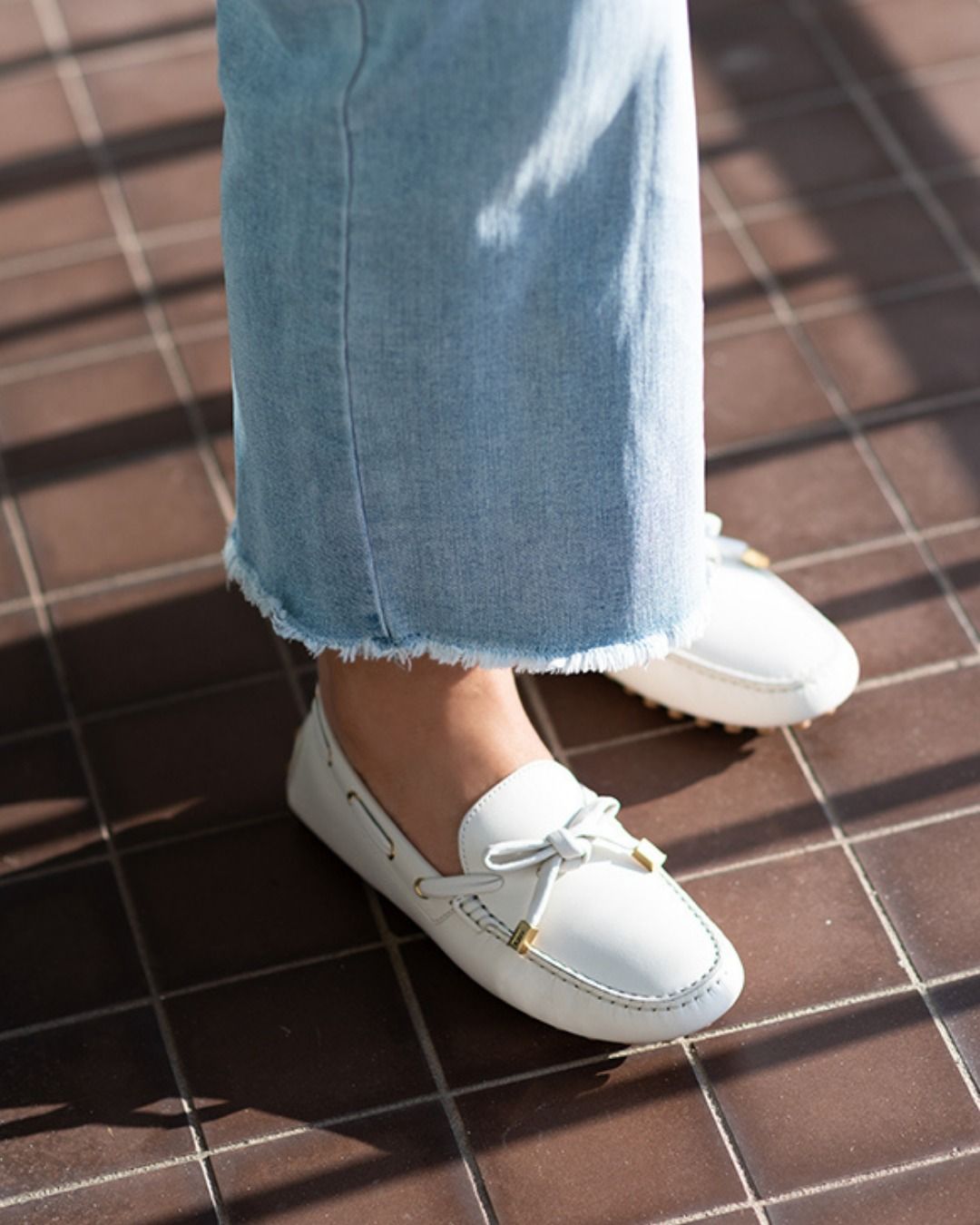 𝖳𝖮𝖣'𝖲

Een ode aan vakmanschap in elk detail 🧵 Van soepel leer tot met de hand afgewerkte stiksels: elke Tod’s schoen wordt gemaakt volgens pure ambachtelijke traditie. Ontdek de Gommino voor dames in 4 kleuren 👉

#vanloock #tods #todsshoes #italianfootwear #luxuryshoes #boatloafer #gommino