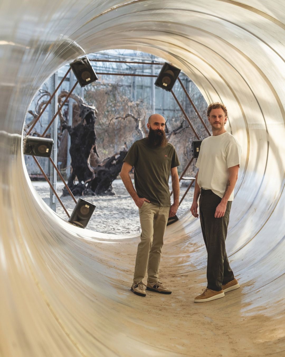 Ｓｙｍｂｉｏｓｅ

De speelse signatuur van Paul Smith en de minimalistische kracht van Nubikk 👌

#paulsmith #paulsmithdesign #nubikk #sneakers #sneakerhead #forhim #herensneakers