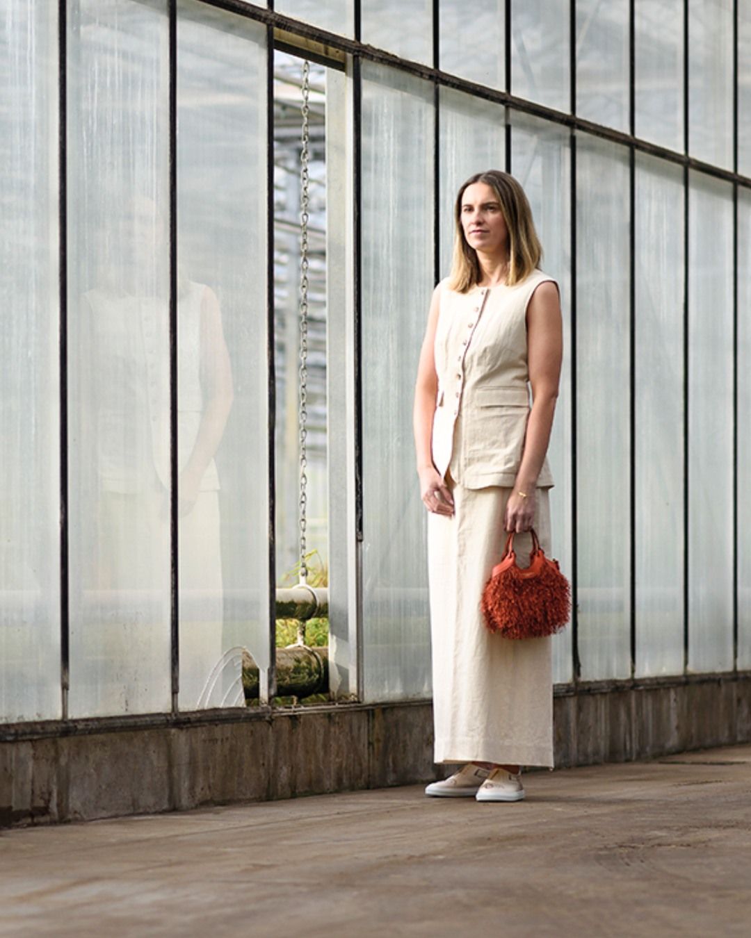 Neutrale tonen, uitgesproken accessoires. Bij ons vind je schoenen en tassen die een rustige look nét dat beetje extra geven ✨

#vanloock #schoenenwinkel #nieuwecollectie #zomercollectie #giannichiarini #minidua #fratellirossetti #hobosport #sneakers #handtas #handbags
